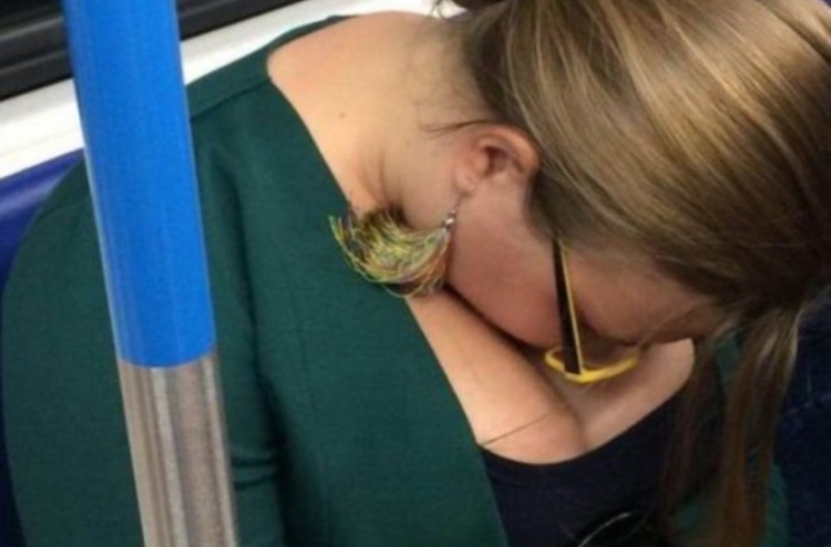 50 фото людей, которые сумели поднять всем настроение в вагоне метро