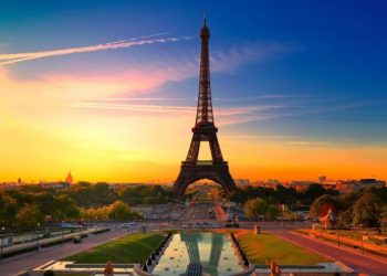 Непримечательная изнанка известных туристических мест